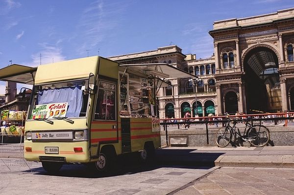 Jak uruchomić mobilny punkt gastronomiczny?